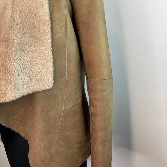 VINCE Cascade Genuine Shearling Jacket Coat Brown Taupe Sz Small S $1475 - Picture 3 of 12
